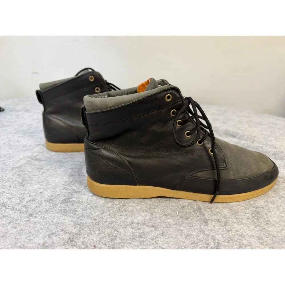 Clae Hamilton Leather Chukka Boots Black Leather, Low-Profile Gum Sole Size 9